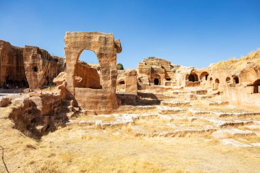 Mardin, Dara Antik Şehir. Mezopotamya. Mardin, Türkiye. Dara Antik Şehir, Mezopotamya 'nın en önemli yerleşimlerinden biri..