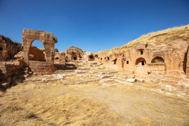 Mardin, Dara Antik Şehir. Mezopotamya. Mardin, Türkiye. Dara Antik Şehir, Mezopotamya 'nın en önemli yerleşimlerinden biri..
