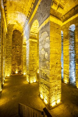 Mardin, Dara Antik Şehir. Mezopotamya. Mardin, Türkiye. Dara Antik Şehir, Mezopotamya 'nın en önemli yerleşimlerinden biri..
