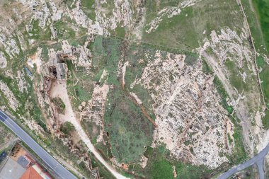 Mardin, Dara Antik Şehir. Mezopotamya. Mardin, Türkiye. Dara Antik Şehir, Mezopotamya 'nın en önemli yerleşimlerinden biri..