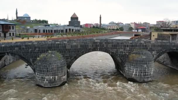 Ancient Stone Bridge Kars River Kars Castle Main Tourist Attractions — Stockvideo