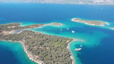 Marmaris, Mugla, Türkiye 'deki Sedir Adası' nın hava görüntüsü. Eylül 2022