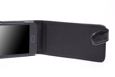 Beyaz bir arka plan davasında cep telefonu