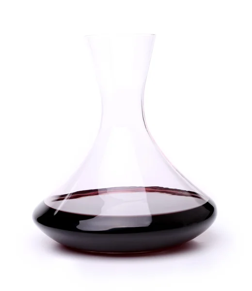 Un decanter di vino rosso isolato — Foto Stock