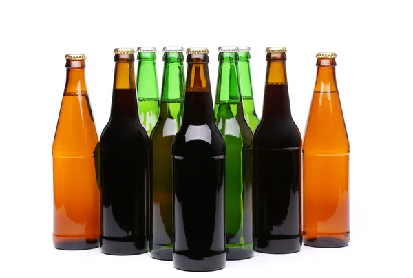 Un montón de botellas de cerveza — Foto de Stock