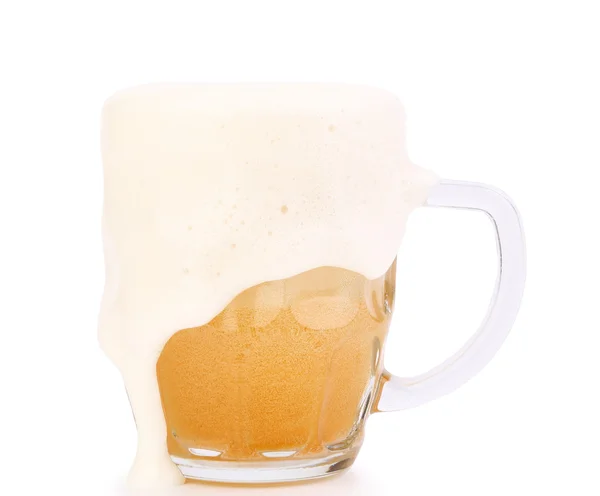 马克杯啤酒的泡沫 — 图库照片