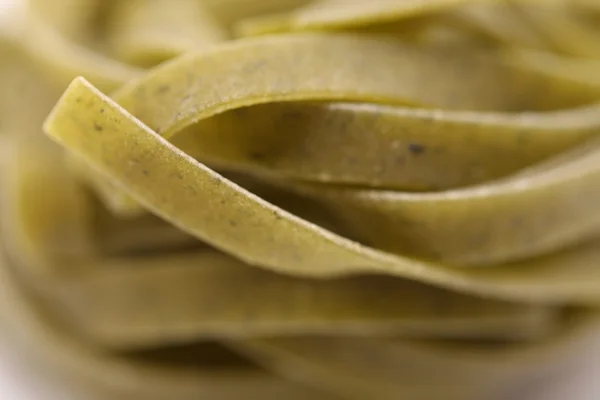 Gelbe Tagliatelle — Stockfoto