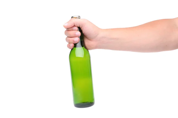 Bira şişesi üzerinde beyaz izole el — Stok fotoğraf