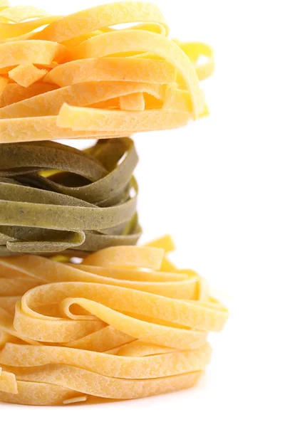 Telaio di nidi di fettuccine isolato — Foto Stock