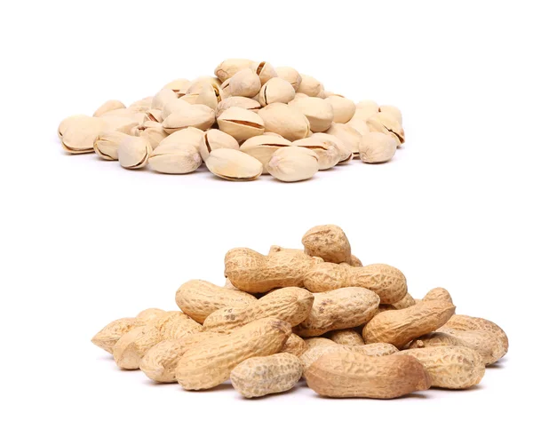 Un mucchio di pistacchi e arachidi — Foto Stock