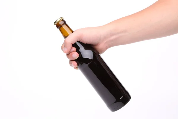 Hand mit Bierflasche isoliert — Stockfoto