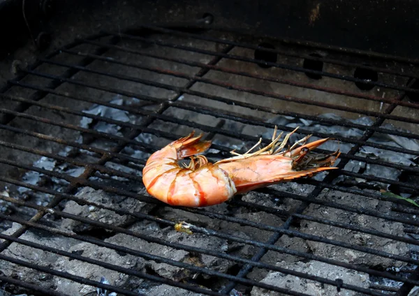 Tiger shrimp cooked on the grill — Stock Photo, Image