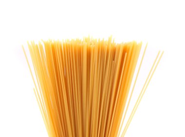 beyaz zemin üzerinde üst grup spagetti
