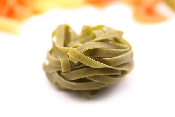 Tagliatelle paglia e fieno tipycal pasta italiana — Foto de Stock