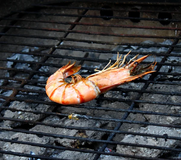 Tiger shrimp cooked on the grill — Stock Photo, Image