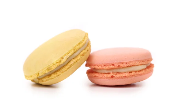 Twee verschillende macaron gebak. — Stockfoto