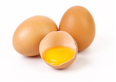 gebroken ei geïsoleerdkırık yumurta izole