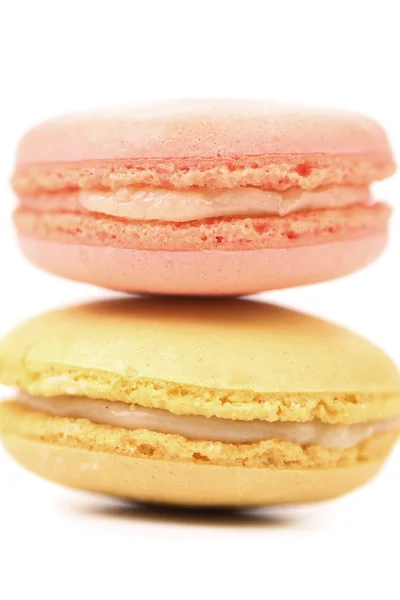 Dwa różne ciasta macaron. — Zdjęcie stockowe