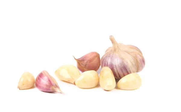Fresh garlic and cloves — Stock Photo, Image