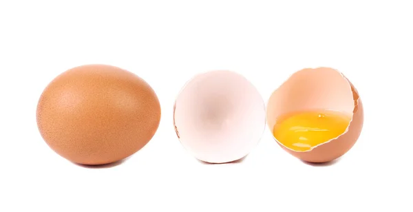 Broken and whole eggs — Stock Photo, Image