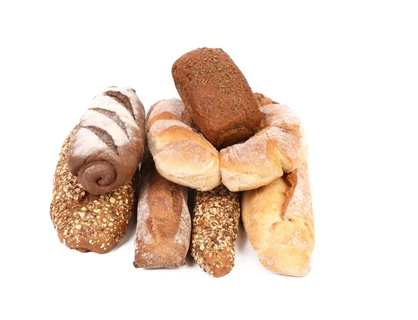 Stapel von weißem und braunem Brot. — Stockfoto