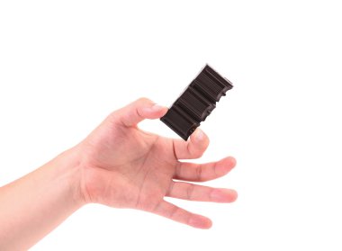 cuatro piezas de chocolate.