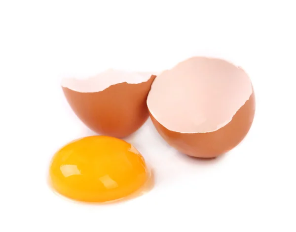Zbliżenie rozbitego jaja. — Zdjęcie stockowe
