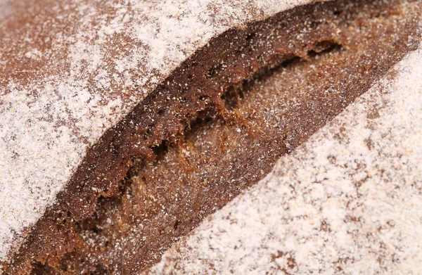 Bruin brood op een tafel close-up — Stockfoto