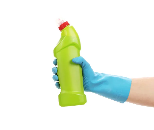 Ruce v rukavicích drží láhev čisticího prostředku. — Stock fotografie
