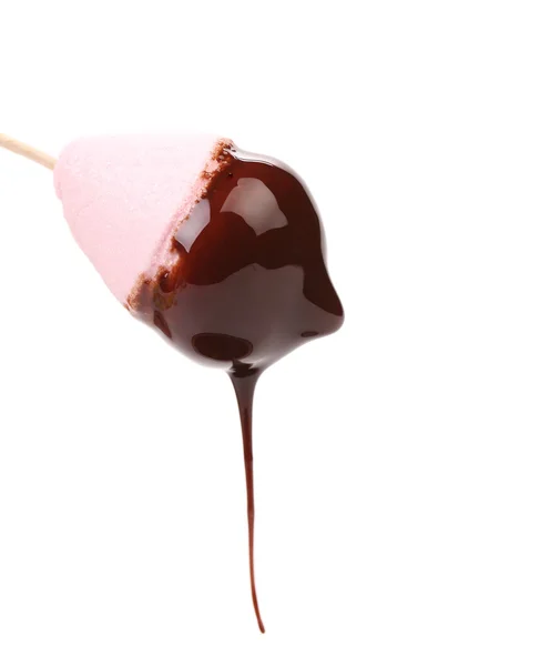 Marshmallow in chocolate syrop — Stock Photo, Image