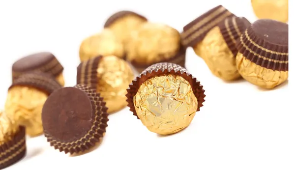 Bunch of chocolate gold bonbons. — Stock Photo, Image