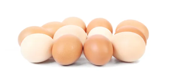 Ovos castanhos e brancos . — Fotografia de Stock