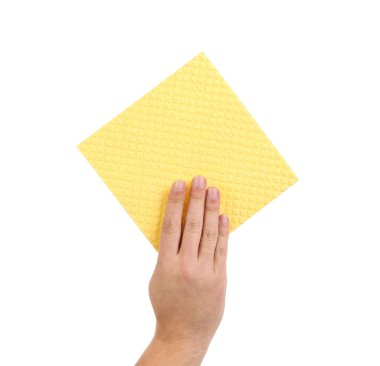 Sarı temizlik sünger elini tutar.