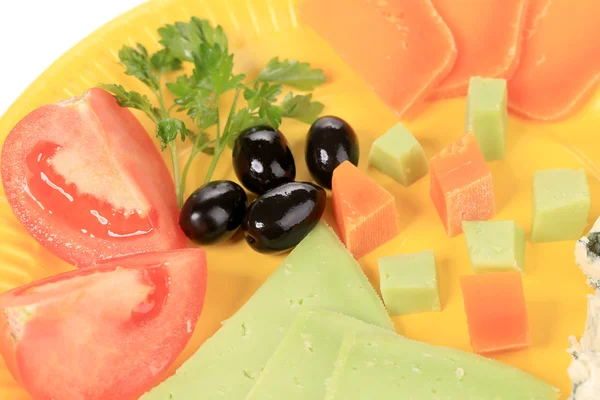 Olives cheese and tomatoes. — Stock Photo, Image