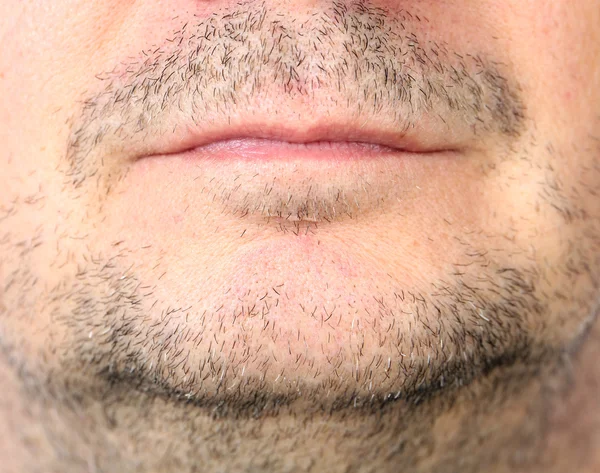 Close up de homem com cerdas . — Fotografia de Stock