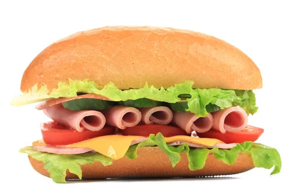 Sandwich lecker mit Schinken und Tomaten. — Stockfoto