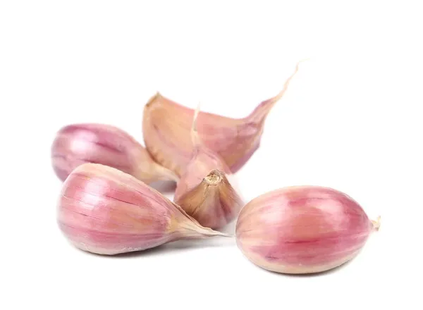 Fresh garlic whole and cloves. — Stock Photo, Image