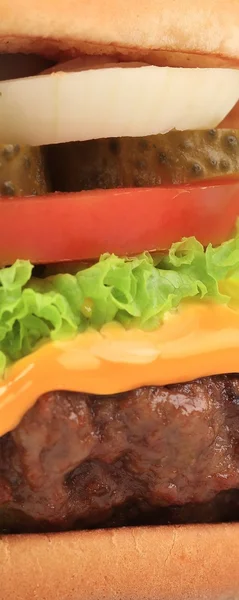 Büyük iştah açıcı fast food, hamburger. — Stok fotoğraf