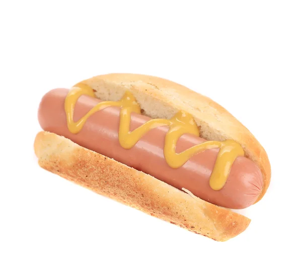 Hotdog met mosterd. — Stockfoto
