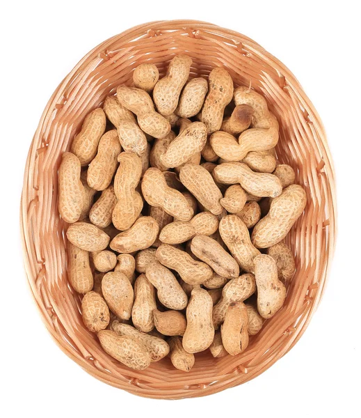 Panier plein de cacahuètes — Photo