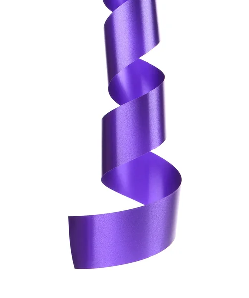 Фиолетовая вьющаяся шелковая лента — стоковое фото