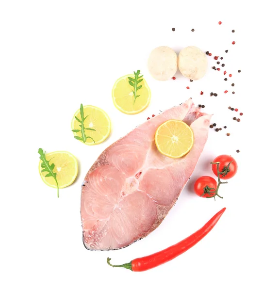 Salmon steak with lemon and pepper — Stock Photo, Image