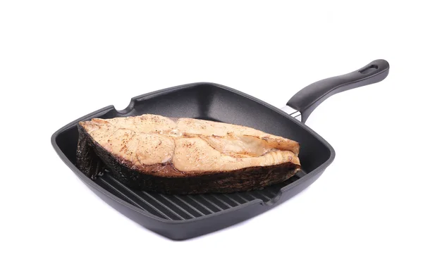 Gegrilde karper biefstuk op pan. — Stockfoto