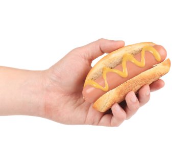 hardallı hotdog elini tutar.