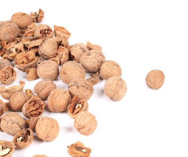 Ceviz bütün ve kırık