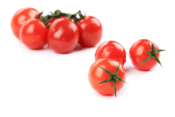 Manojo fresco de tomates cherry . — Foto de Stock