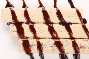 karamel hatları ile tanımlama.