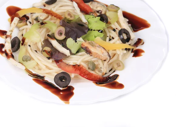 Zee salade met spaghetti — Stockfoto