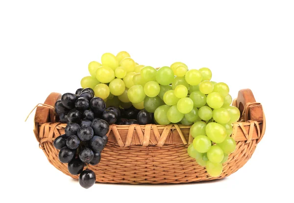 Ripe grapes in basket. — Stock Photo, Image