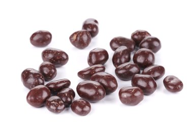 çikolata kaplı koyu kahverengi badem.